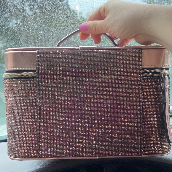 VINTAGE RARE VICTORIA’S SECRET PINK SEQUIN VANITY MAKEUP TRAIN CASE BAG TRAVEL - Picture 8 of 14